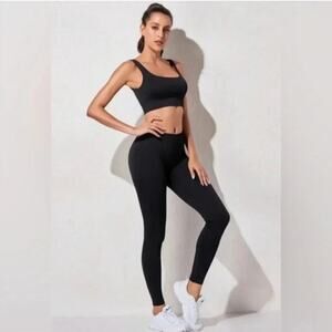 Wone The Legging Solid Black Medium Matte Invisible Hem Seam Power Stretch